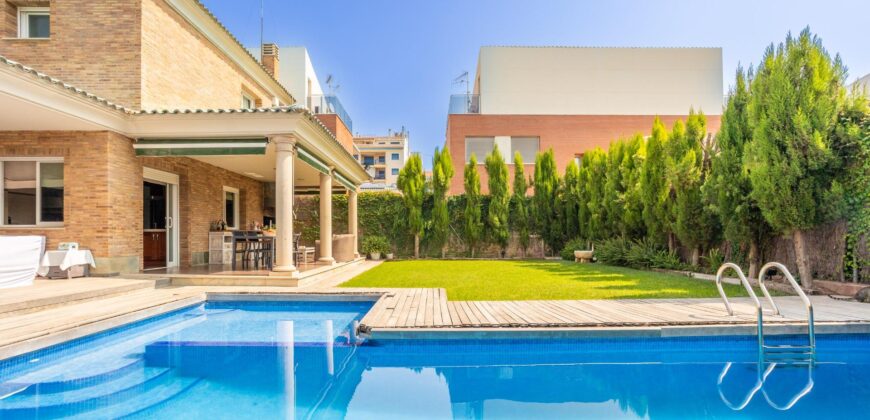 Chalet de lujo en el Grau de Burriana a 150m del mar
